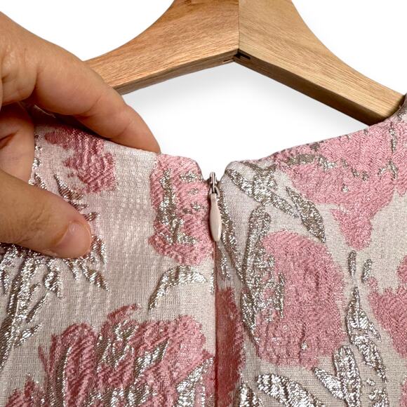 Gal Meets Glam Adair Pink Metallic Floral Print Fit N Flare Dress Womens Size 4P - Picture 9 of 11